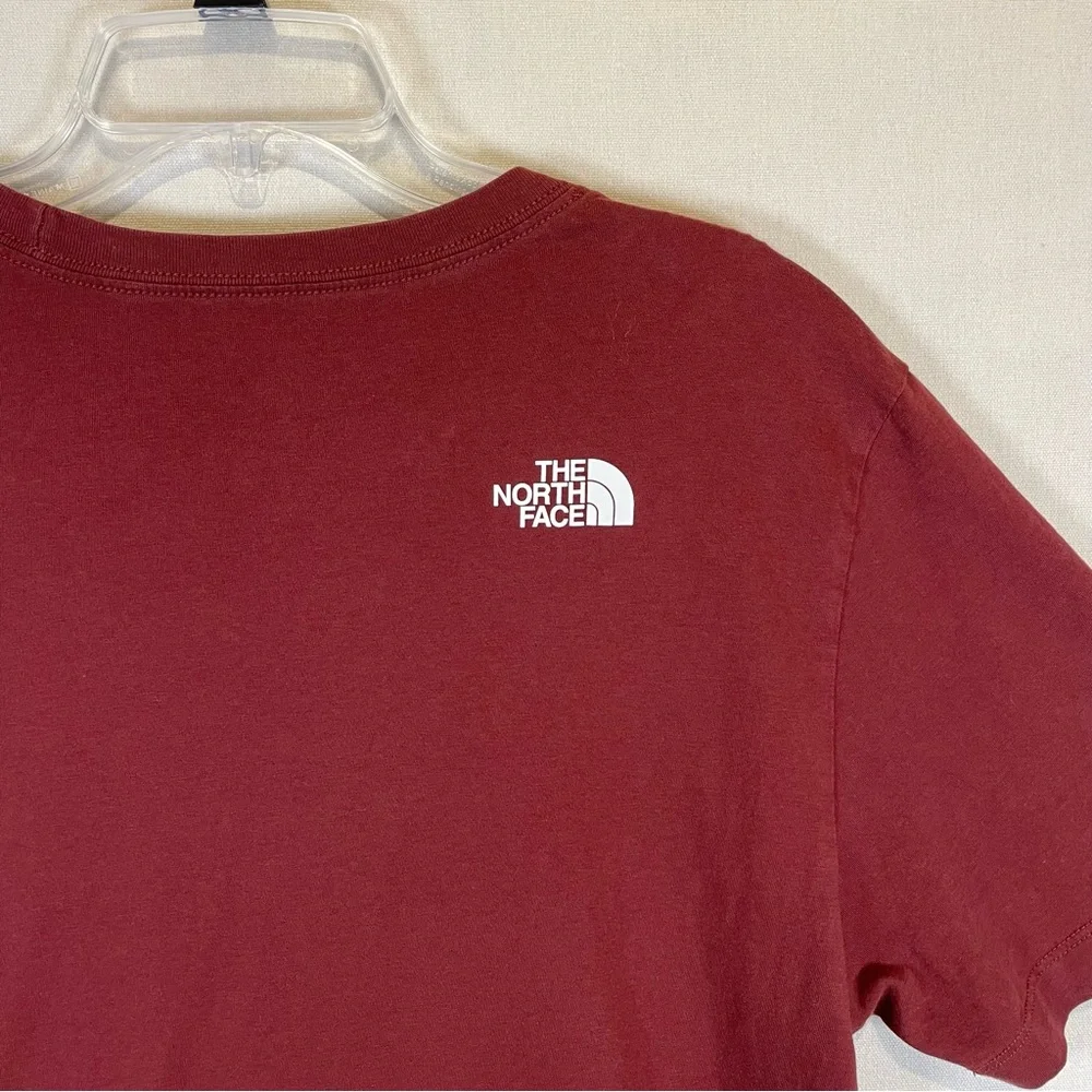 The North Face Burgundy Logo Graphic T-Shirt Men’s Large Outdoor Casual Tee